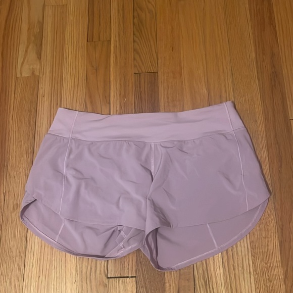 Lululemon Speed up shorts, Size 8, inches,perfect condition - Picture 1 of 4